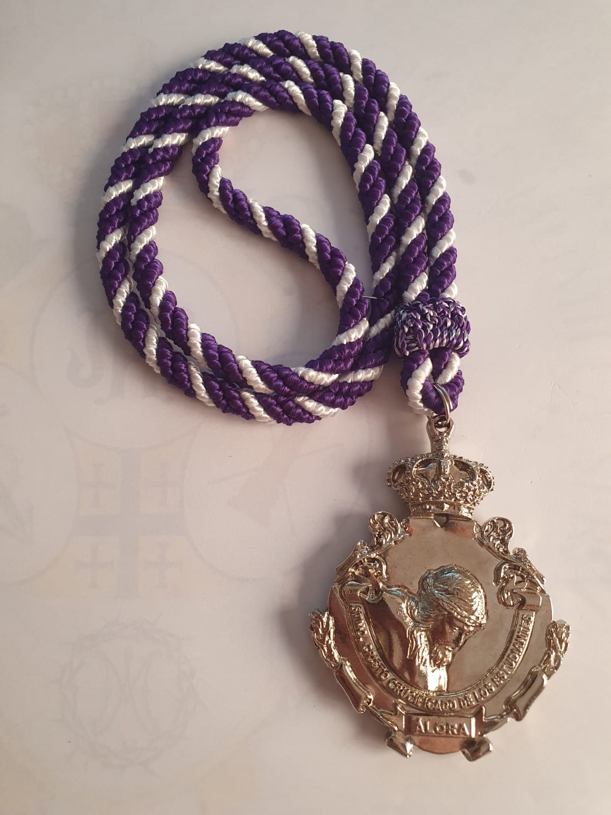 Nueva medalla Cristo de los Estudiantes