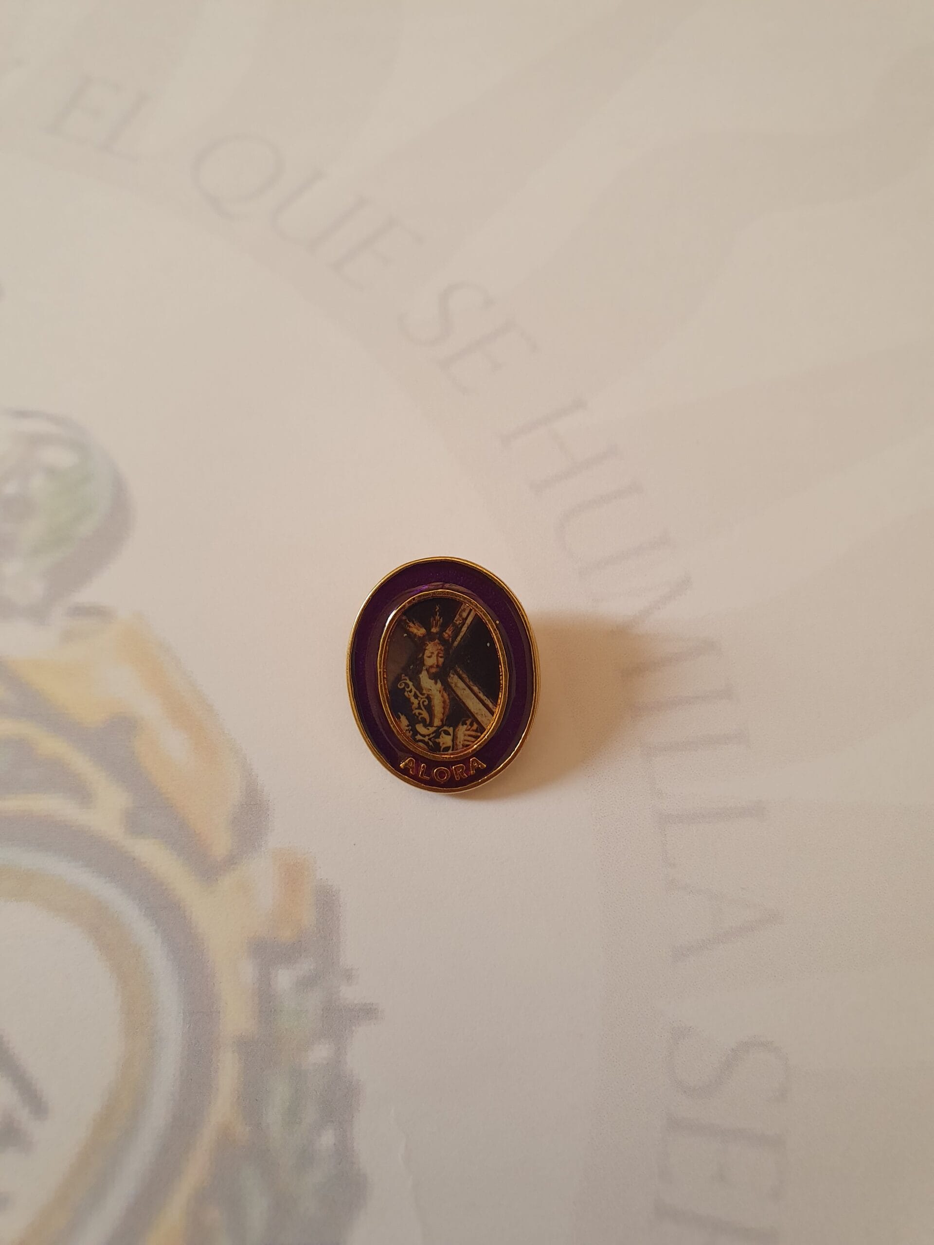 Pin Morado Nazareno de las Torres